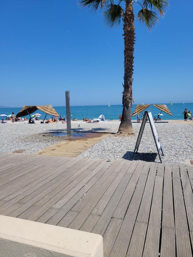 Villeneuve Loubet Plage- Entre Nice Et Cannes Екстер'єр фото